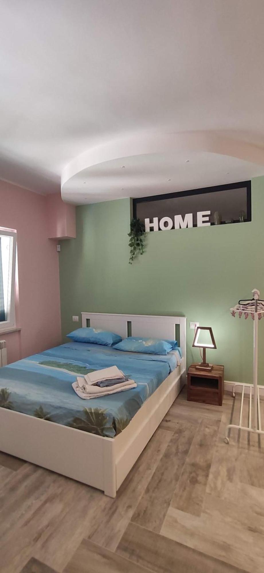 Home Trani Apartment